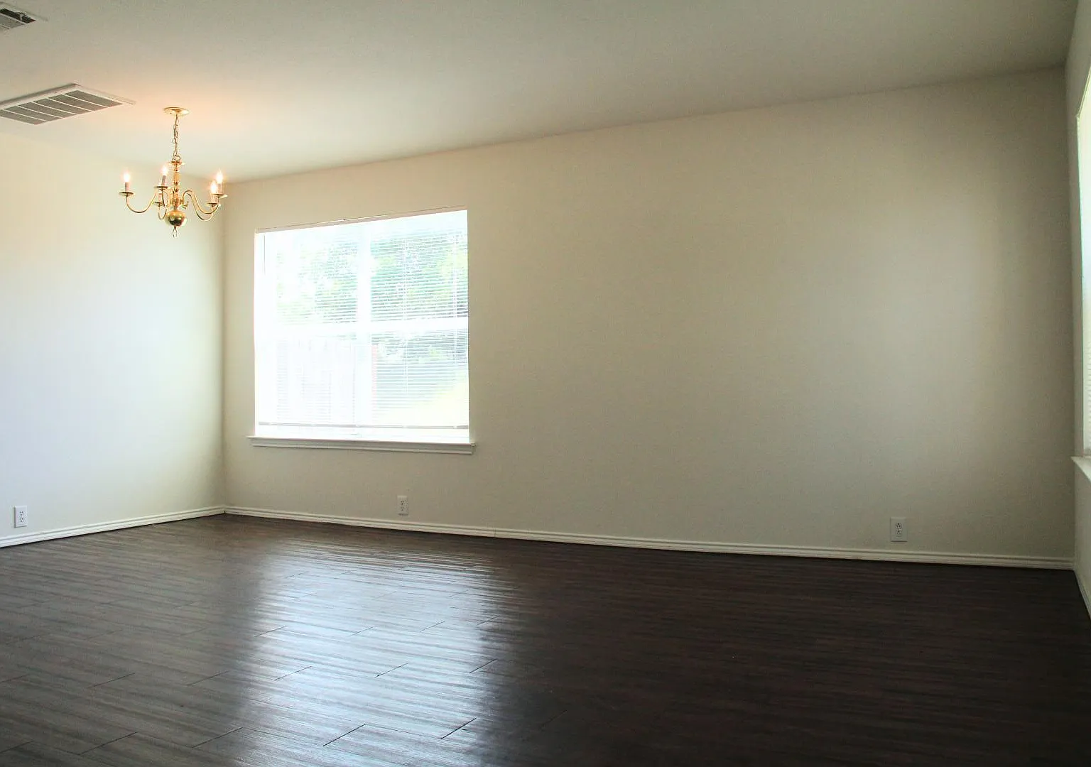 1825 Crested Butte Dr — Photo 3