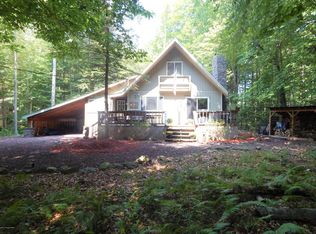 1231 Redwood Ter, Pocono Pines, PA