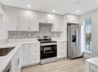 15 Royal Palm Way #2060, Boca Raton, FL 33432