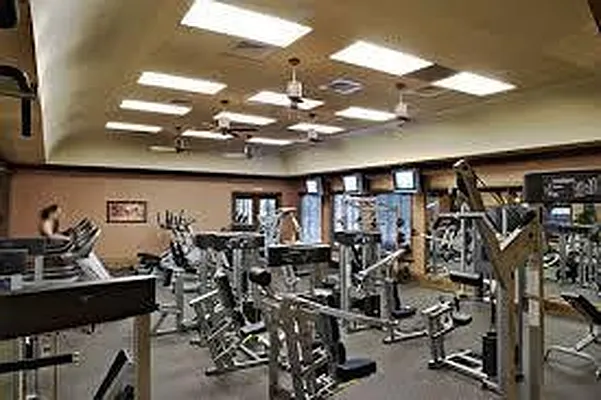 Rented by Manhattan Connection | media 11