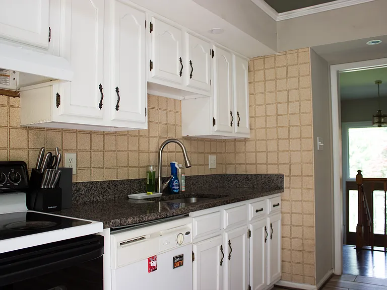 4106 Woodland Dr — Photo 8