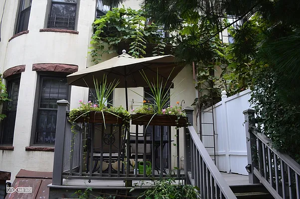 Rented by Citi Habitats | media 14