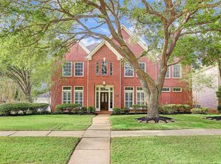 5307 Cambridge St, Sugar Land, TX 77479