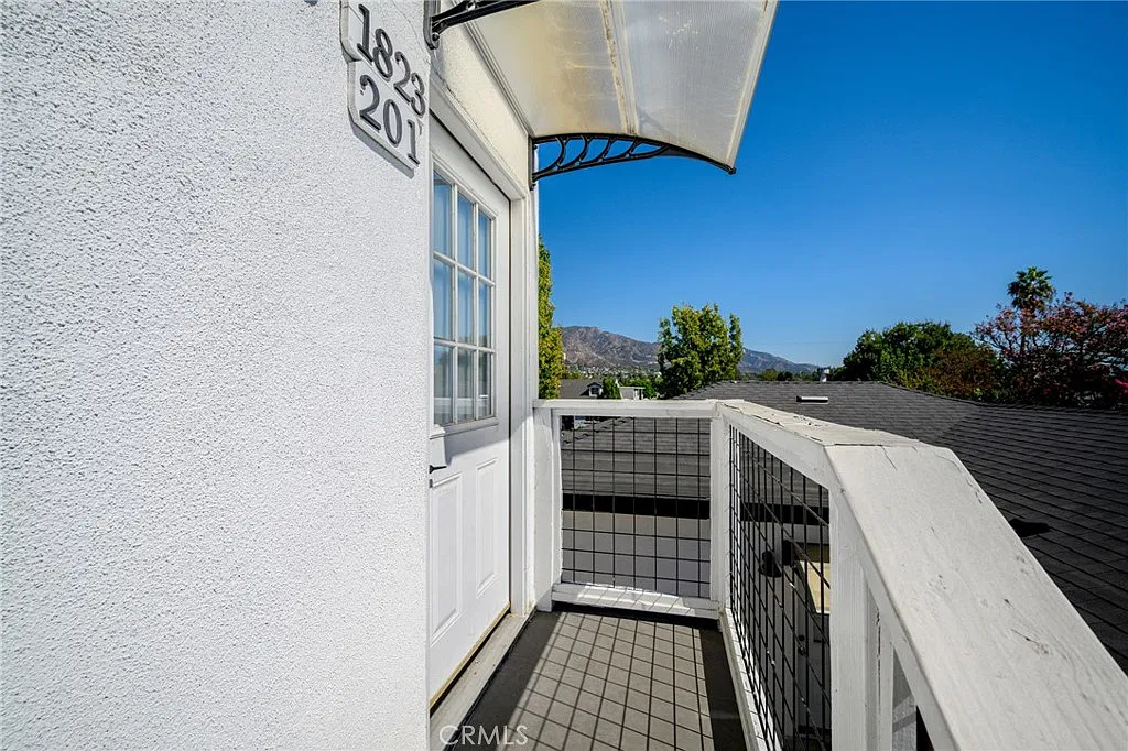 2 bed, 780 sqft, $2,995 — Photo 3