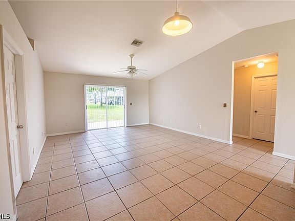 4th image of 5047/5049 Centennial Blvd