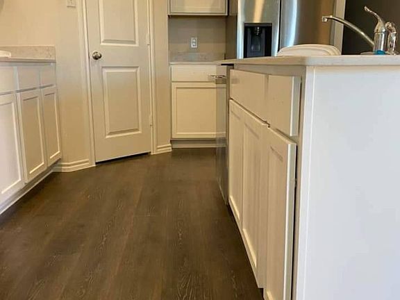 5th image of 2040 Berrywood Dr