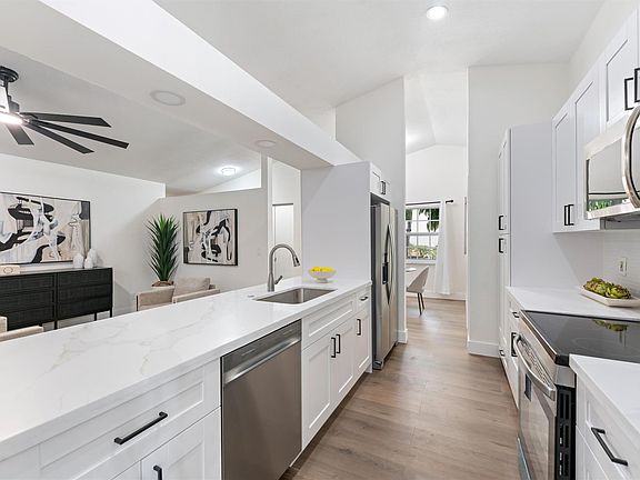 3rd image of 7138 NW 49th Place