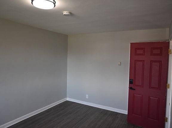 3rd image of 6317 Everett Ave Floor 2