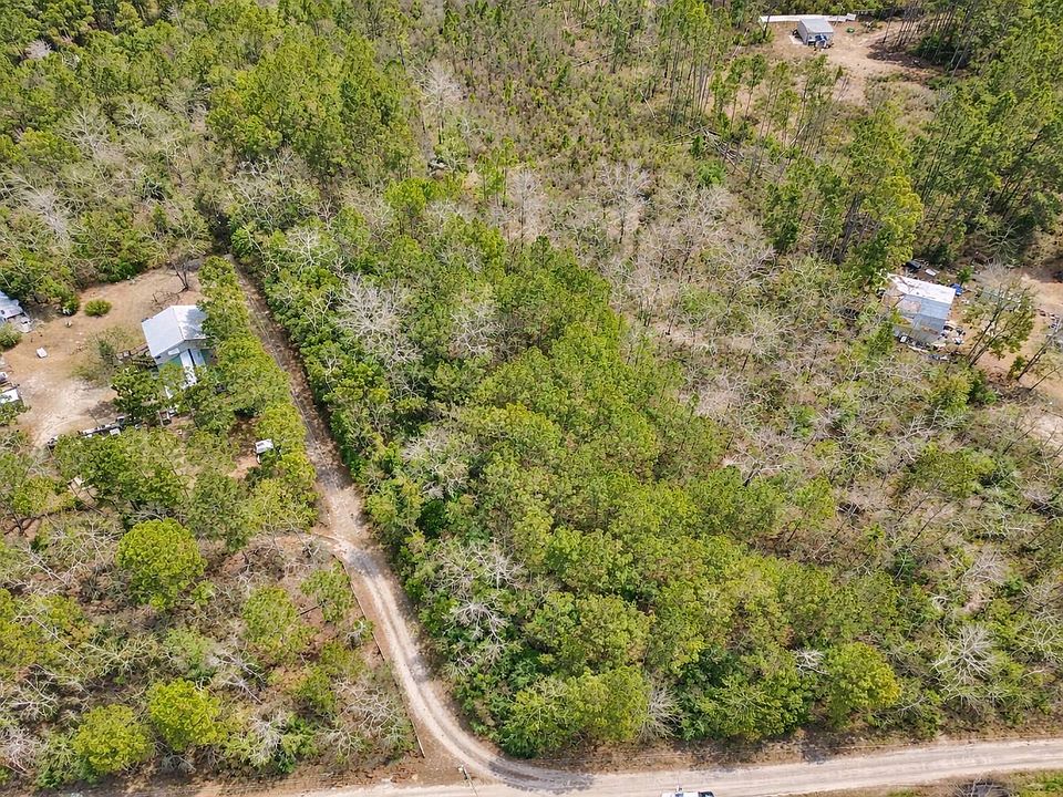 1st image of 40 Green Oak Dr