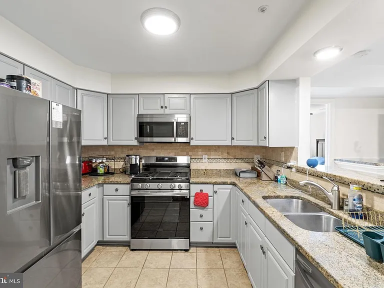 6601I Thackwell Way #I — Photo 7