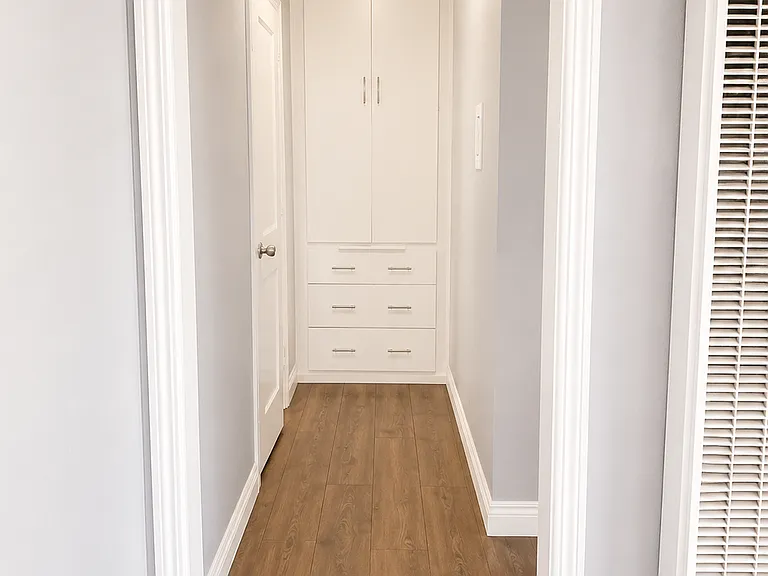 7008 Templeton St #F — Photo 11