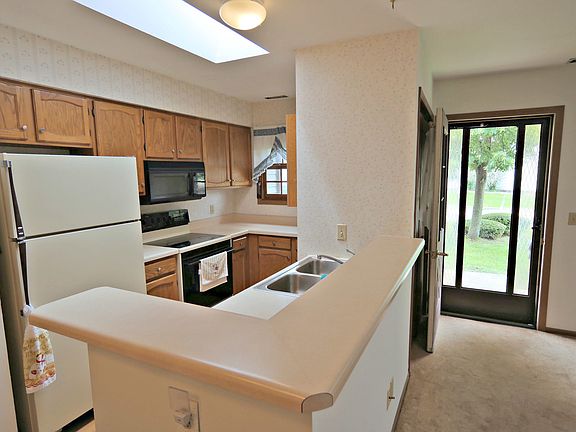 5th image of 2444 Bridgewater Dr #2444