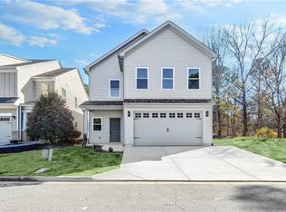 7608 Parkland Bnd, Fairburn, GA 30213