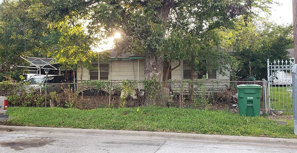 2nd image of 4021 Elser St