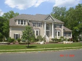 38 Rutledge Rd, Marlboro, NJ 07746