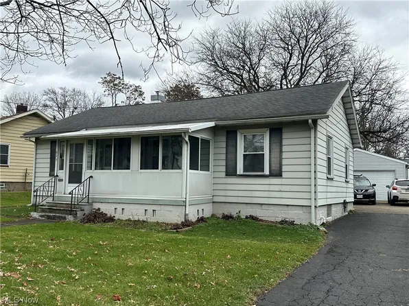 829 Vienna Ave, Niles, OH 44446