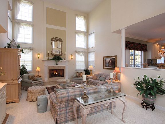 TWO STORY GREAT ROOM