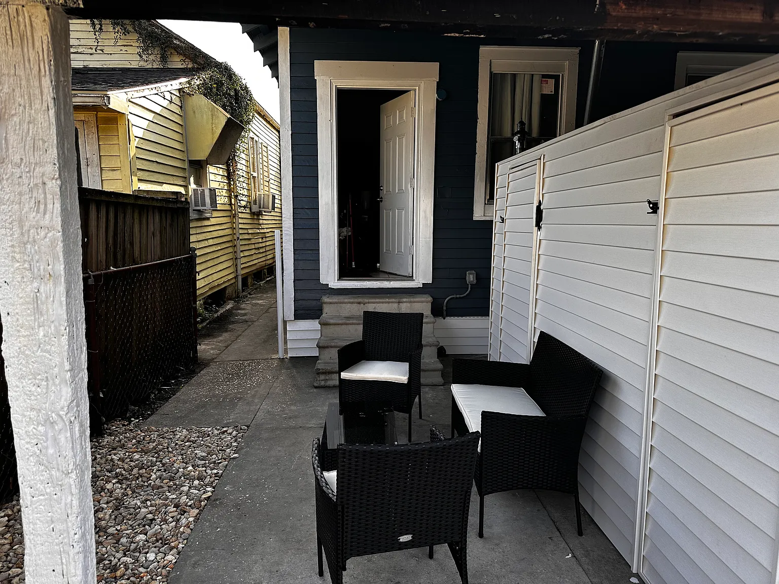 2 bed, 1000 sqft, $1,250 — Photo 4