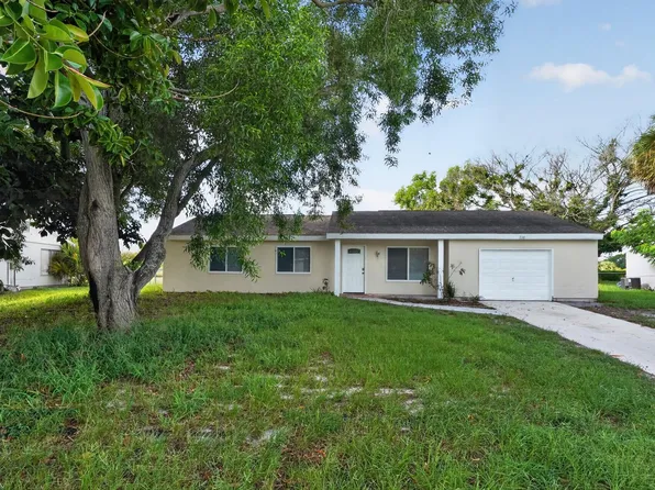 230 SW CHERRYHILL Road, Port St Lucie, FL 34953