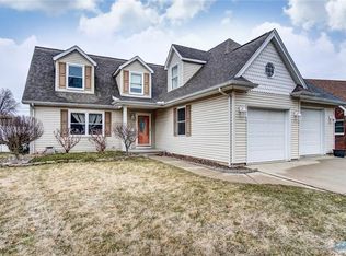 330 Wakefield Pl, Oregon, OH