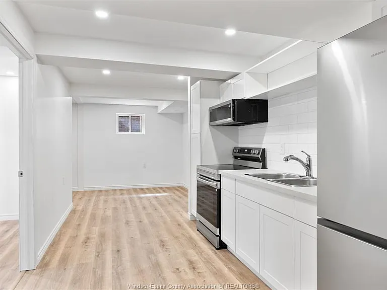 115 Washington Ct #LOWER — Photo 4