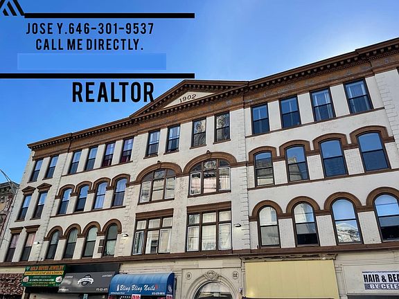 2nd image of 114 Ellison St #110