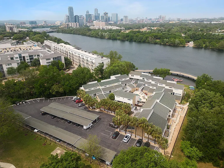1818 S Lakeshore Blvd #8 — Photo 15