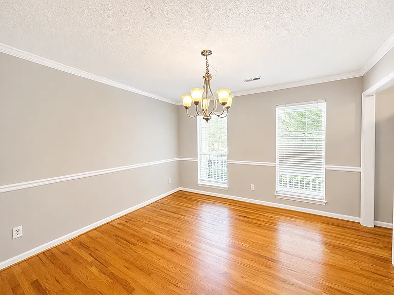 1411 Deer Spring Ct — Photo 13