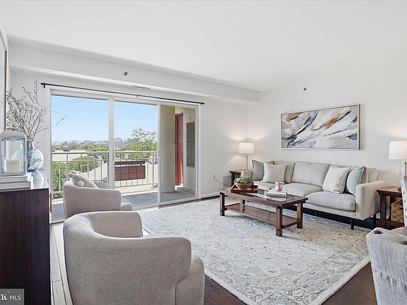 5th image of 505 E Braddock Rd APT 504