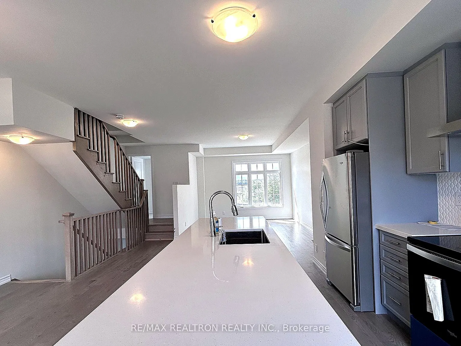 4 bed, $3,950 — Photo 4