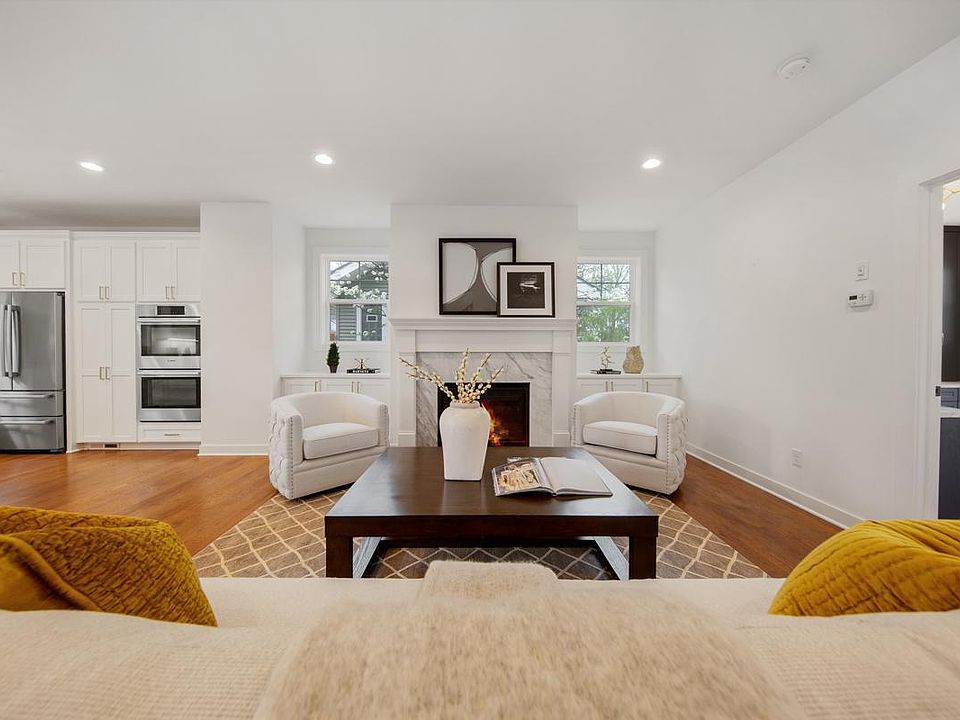 1st image of 4648 Chowen Ave S