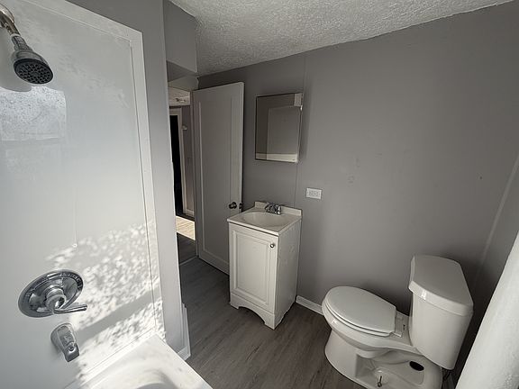 3rd image of 11 Orleans St