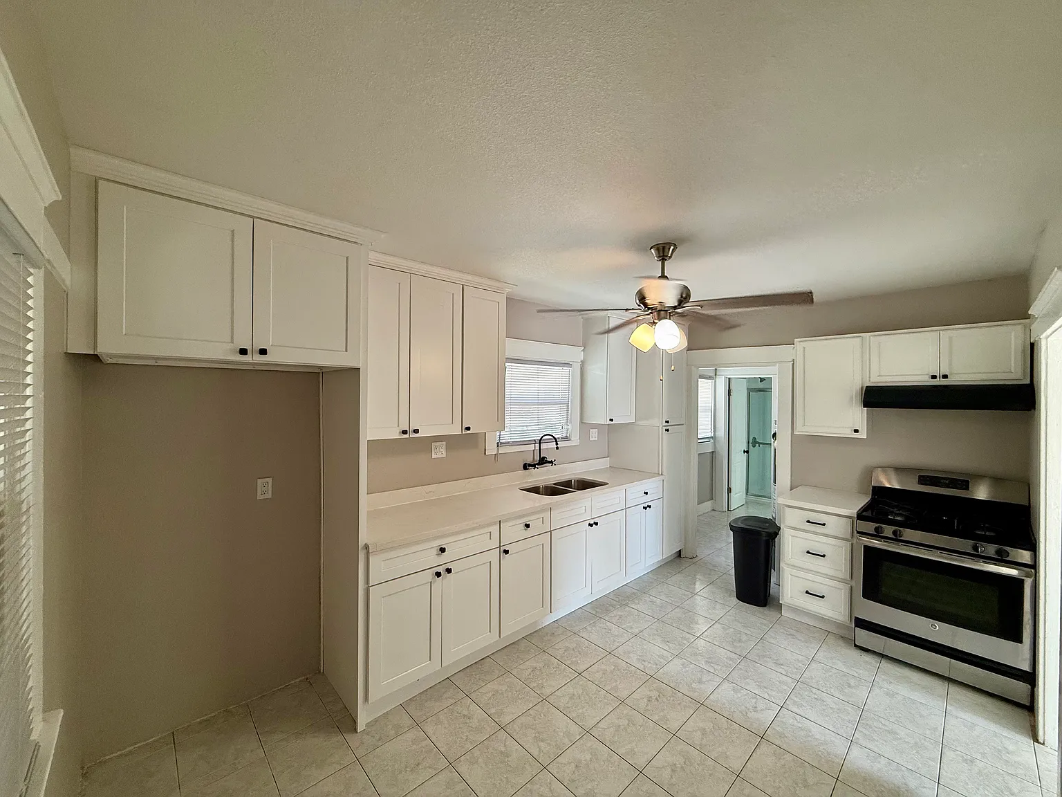 12613 E Beverly Blvd — Photo 1