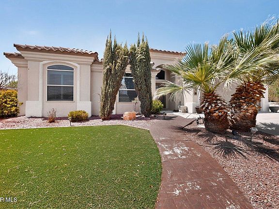 2nd image of 413 Emerald Shore Ln