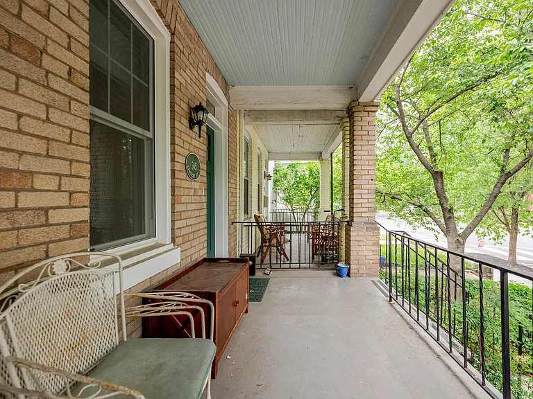 505 Kentucky Ave SE — Photo 37