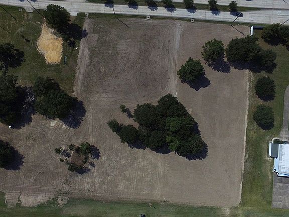 Lot on Skinner Rd (top)