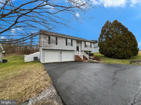 607 Artisan Way, Martinsburg, WV 25401