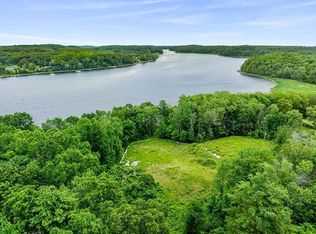 18 Norino Dr, West Newbury, MA 01985