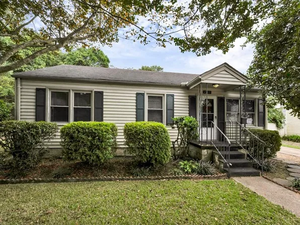 2909 Mars St, Virginia Beach, VA 23452