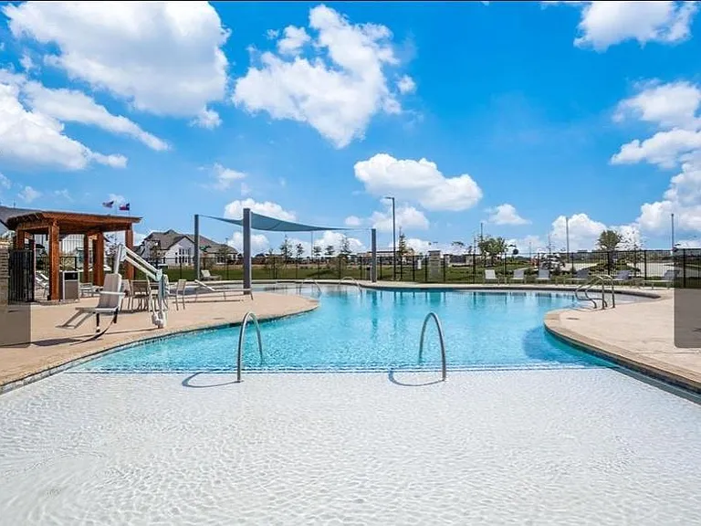 2nd large pool for the neighborhood w sumset views.