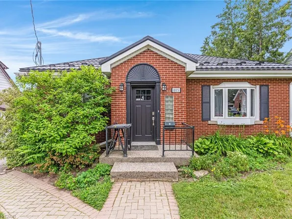 805 Rockway Dr, Kitchener, ON N2G 3B6