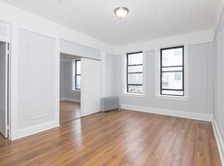 31-33 35th St #6A, Astoria, NY 11106