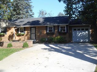 1600 Highland Dr, Clear Lake, IA 50428