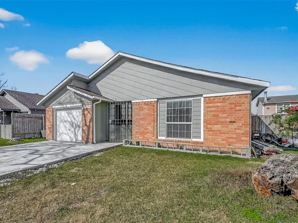 711 Blue Rock Ct, Houston, TX 77060