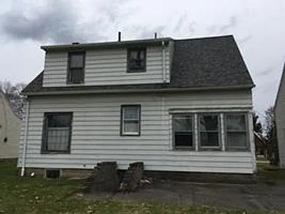 267 Brookfield Ave photo 1