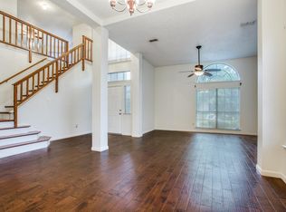 1136 Lexington Ln, Desoto, TX 75115