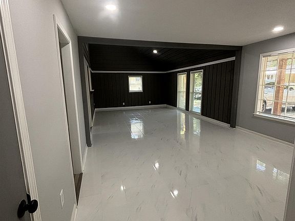 5th image of 4349 Manor Haven Dr