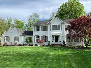 305 Birchbark Trl, Aurora, OH 44202