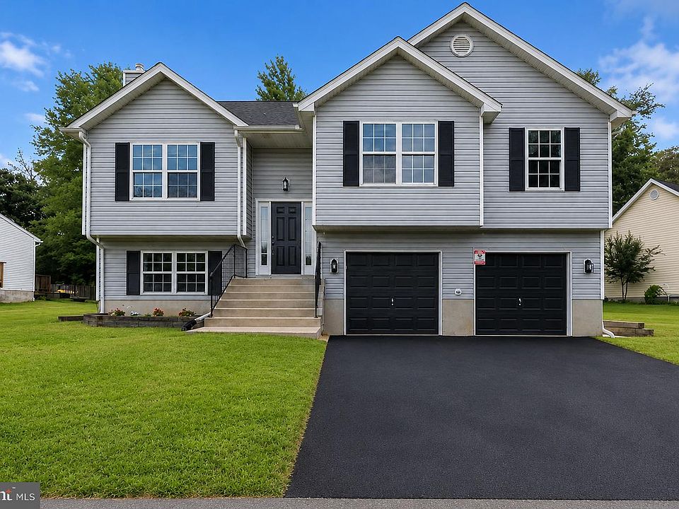 1st image of 26081 Hills Dr