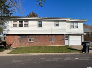 1007 Koch St, Pekin, IL